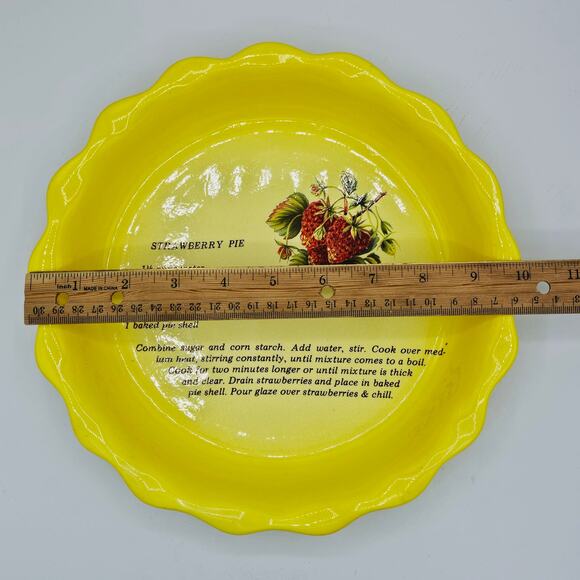 Vintage Ceramic Covered Pie Plate with Domed Basket Weave Lid Recipe - Picture 9 of 10